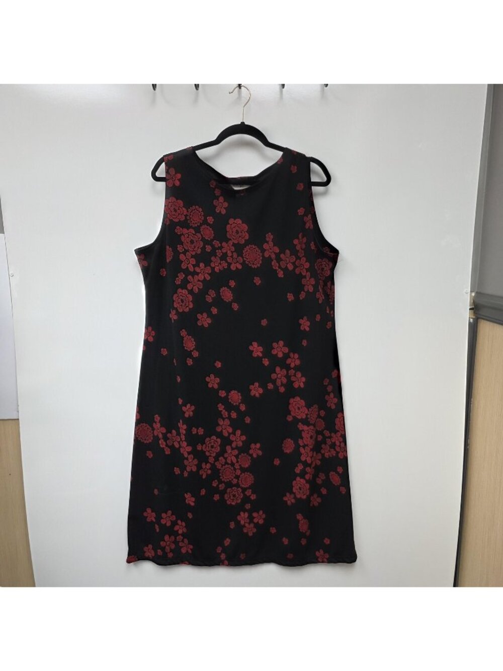 Outfit Dress Womens XL Black Red Floral Sleeveless Shift Short Casual Party